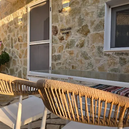 Thanasis House Corfu アパート Psachnia